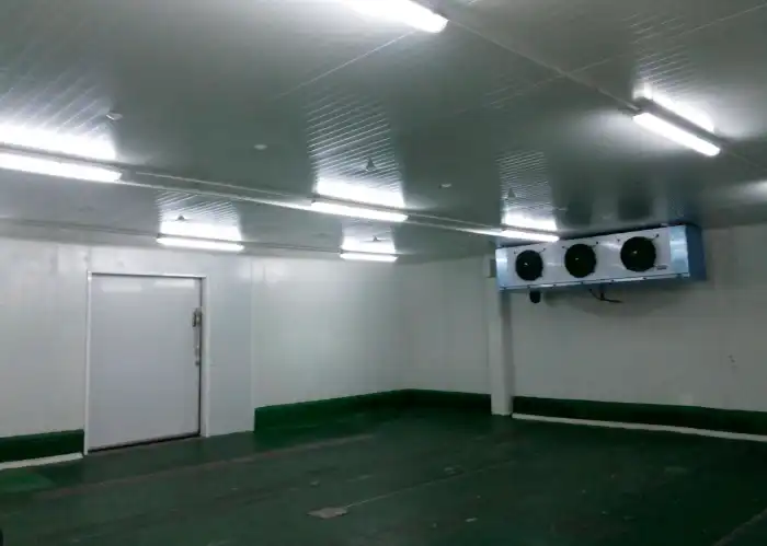 Nau industrial en venda en Llíria amb Calefacció i Alarma