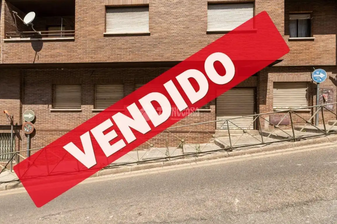 Local comercial en venta en Rozas Centro