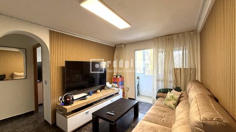 Foto 2 de Piso en venta en Del Comandante Román, Girón - Las Delicias, Málaga Capital