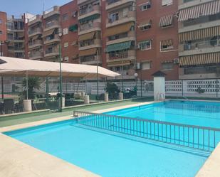 Swimming pool of Flat for sale in  Valencia Capital  with Terrace and Swimming Pool