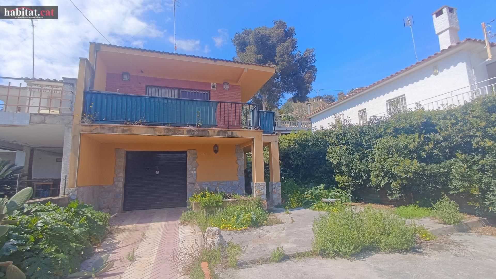 Vista exterior de Casa o xalet en venda en Cubelles amb Terrassa i Balcó