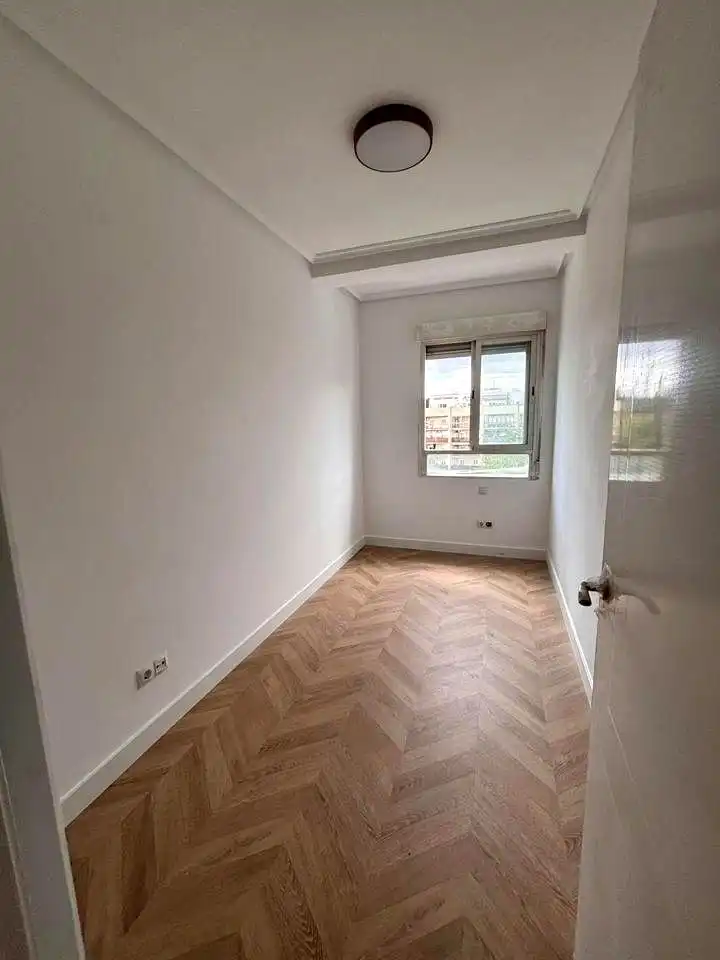 Habitación de Piso en venta en Madrid con Aire acondicionado, Calefacción y Terraza