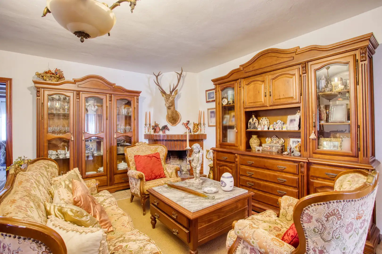 Sala de estar de Casa o chalet en venta en San Martín del Tesorillo con Jardín privado y Terraza
