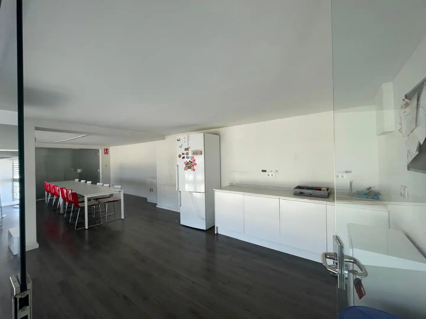 Küche von Büro zur Miete in Xirivella mit Klimaanlage, Heizung und Terrasse