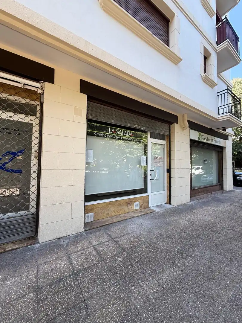 Locale commerciale in affitto a Las Arenas, imagen 3