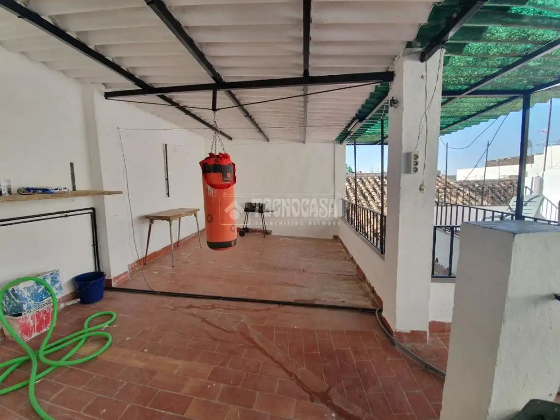 Appartamento con terrazza in vendita a Puente Genil, imagen 7