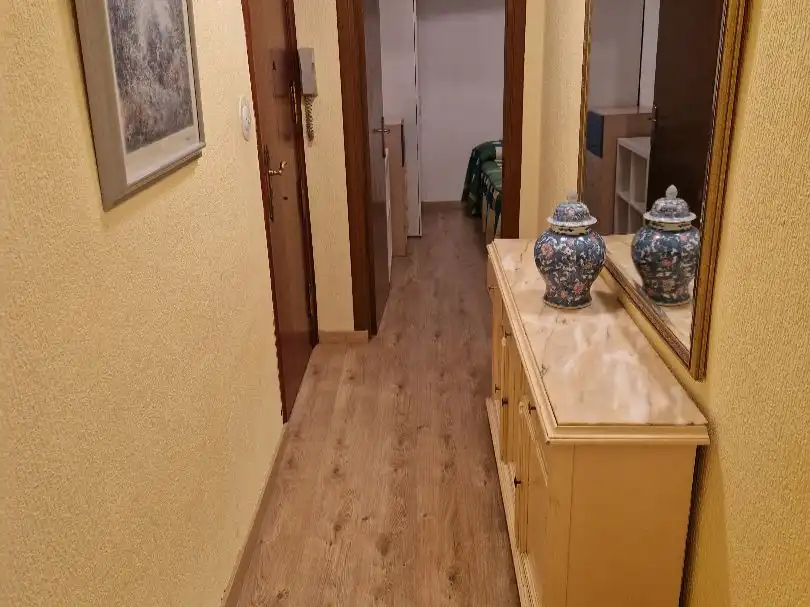 Wohnung zur Miete in  Logroño mit Heizung, Parkett und Abstellraum