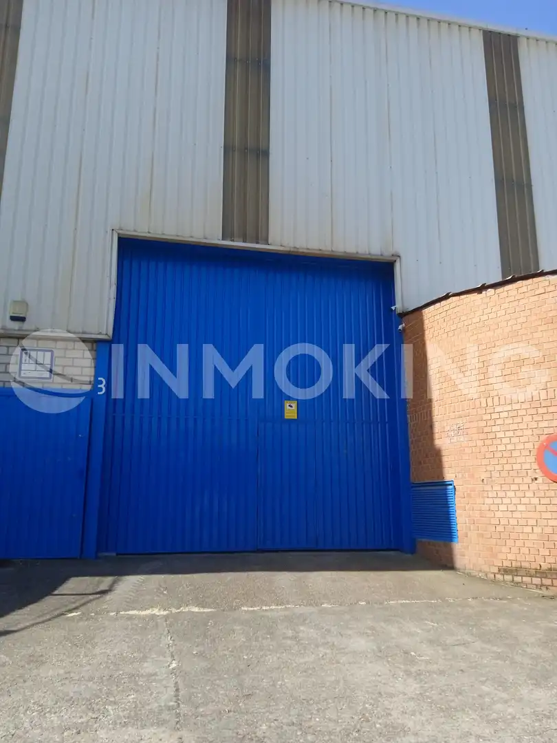 Industrial buildings for sale in Pinto