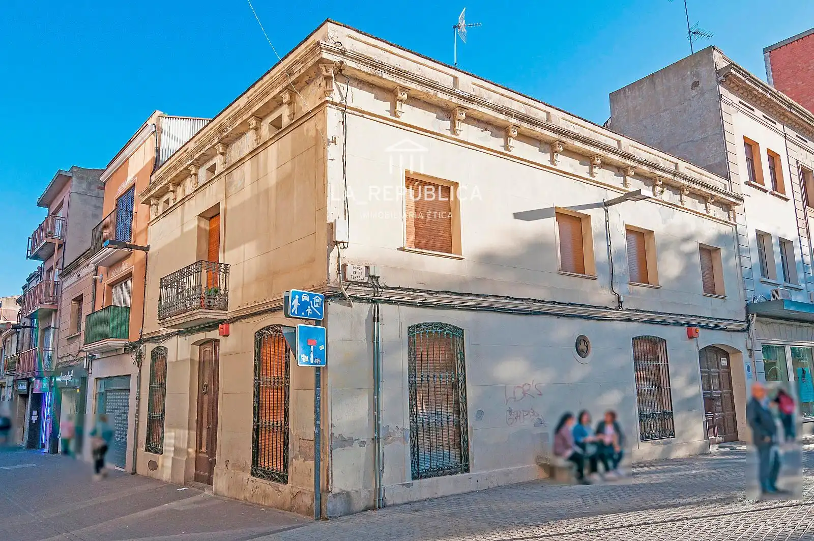 Vista exterior de Casa o chalet en venta en Mataró con Calefacción, Terraza y Trastero