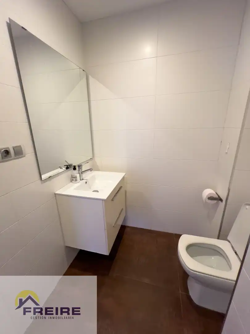 Baño de Apartamento en venta en Marín con Terraza y Trastero