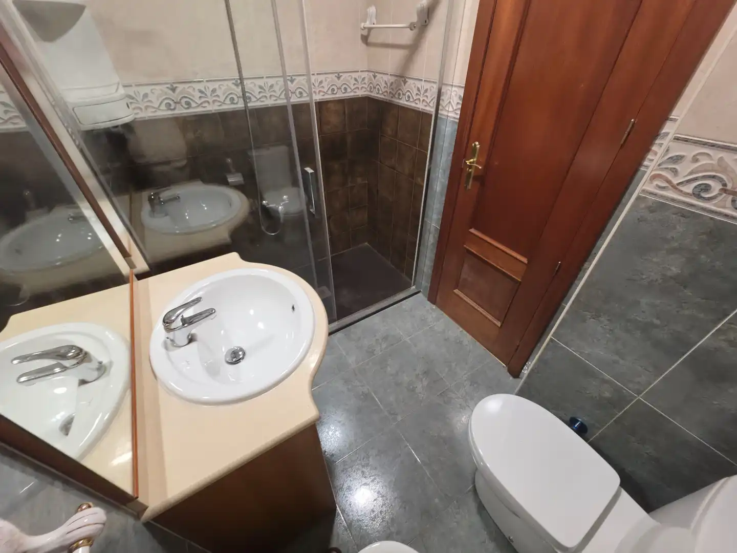 Bany de Pis per a compartir en Talavera de la Reina amb Aire condicionat, Calefacció i Parquet