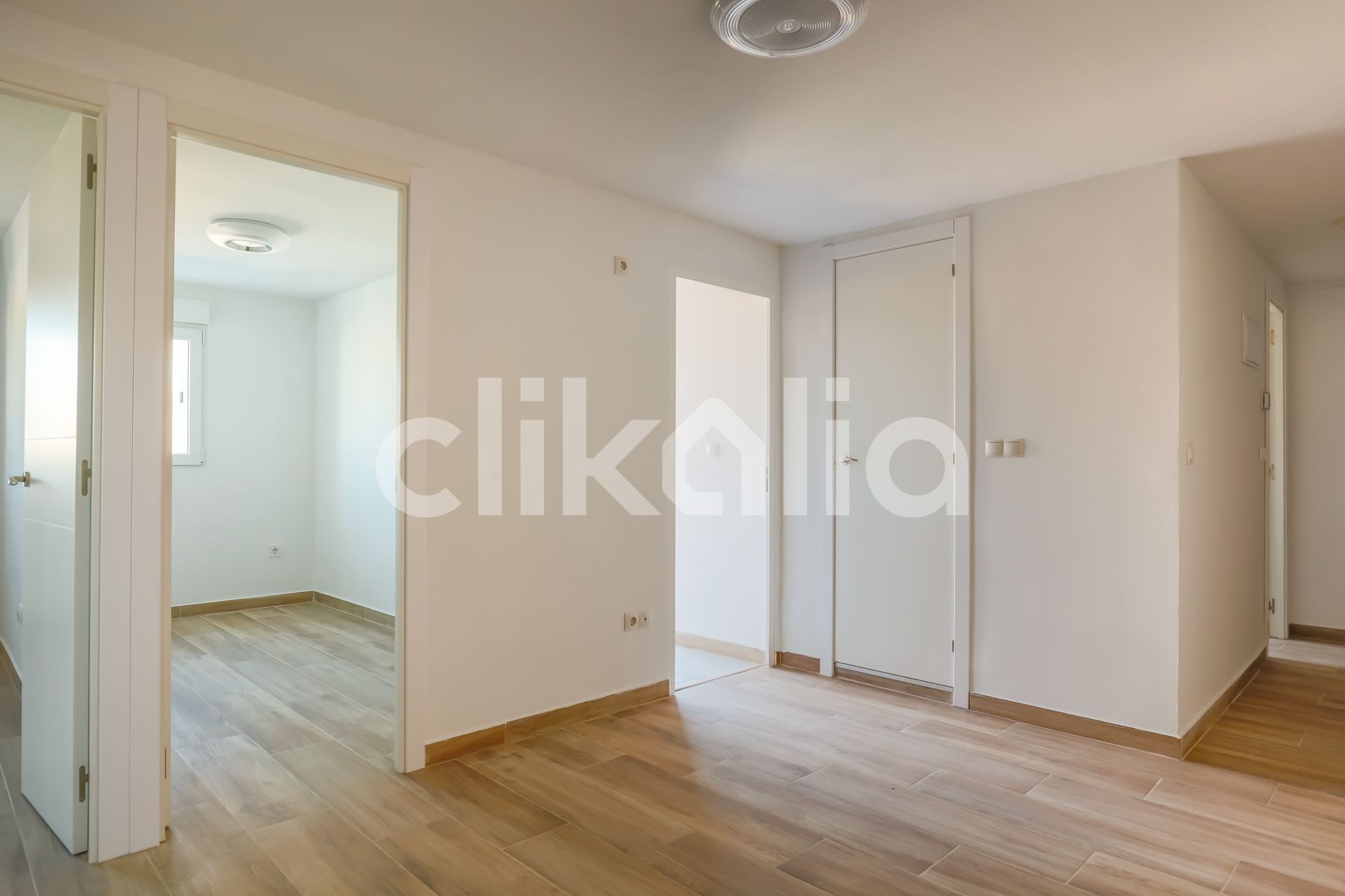 Flat to rent in  Madrid Capital  with Heating, Terrace and Storage room