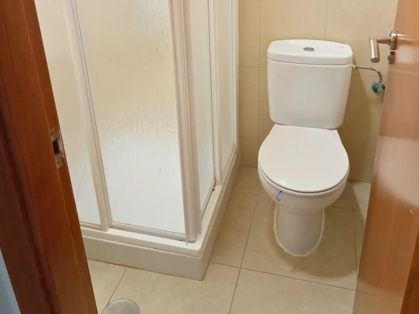 Baño de Piso en venta en La Manga del Mar Menor con Aire acondicionado, Amueblado y Horno