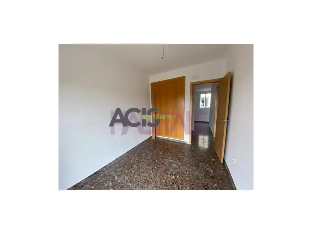 Habitación de Ático de alquiler en L'Alcúdia con Terraza y Balcón