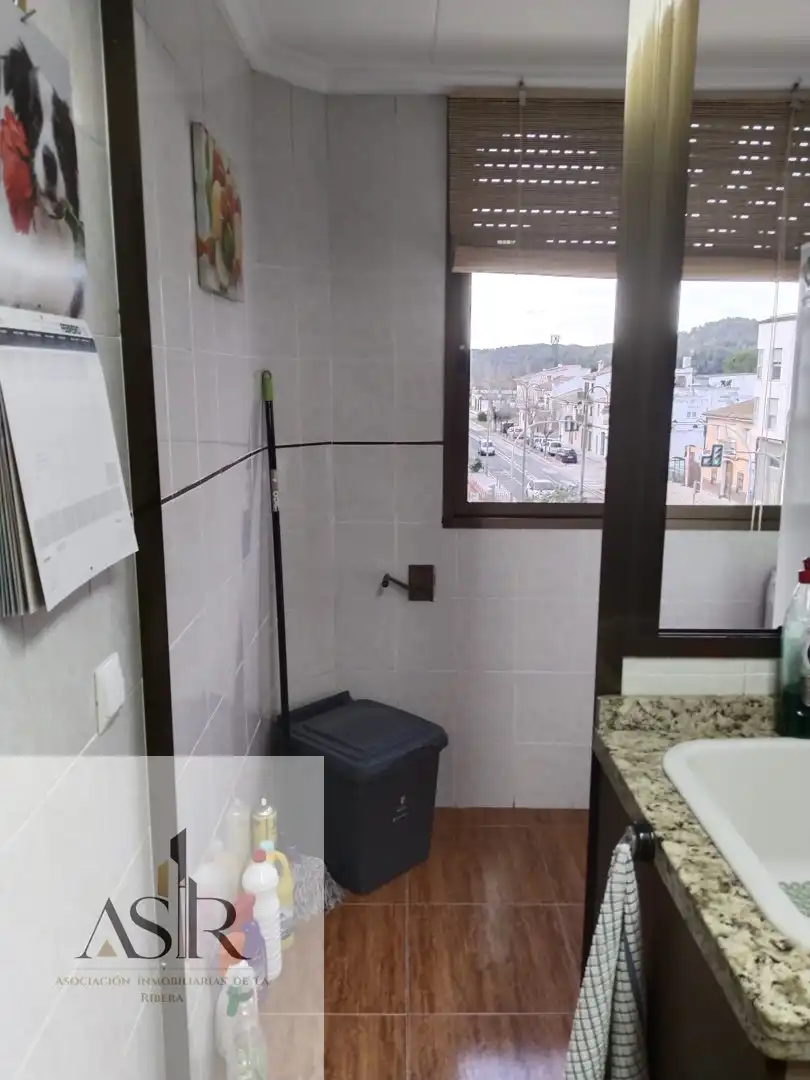 Badezimmer von Wohnung zum Verkauf in Alzira
