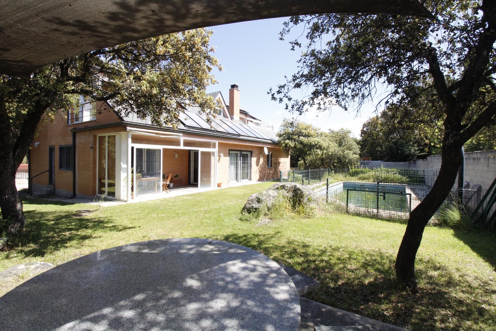 Garden of House or chalet for sale in El Escorial  with Heating, Private garden and Terrace