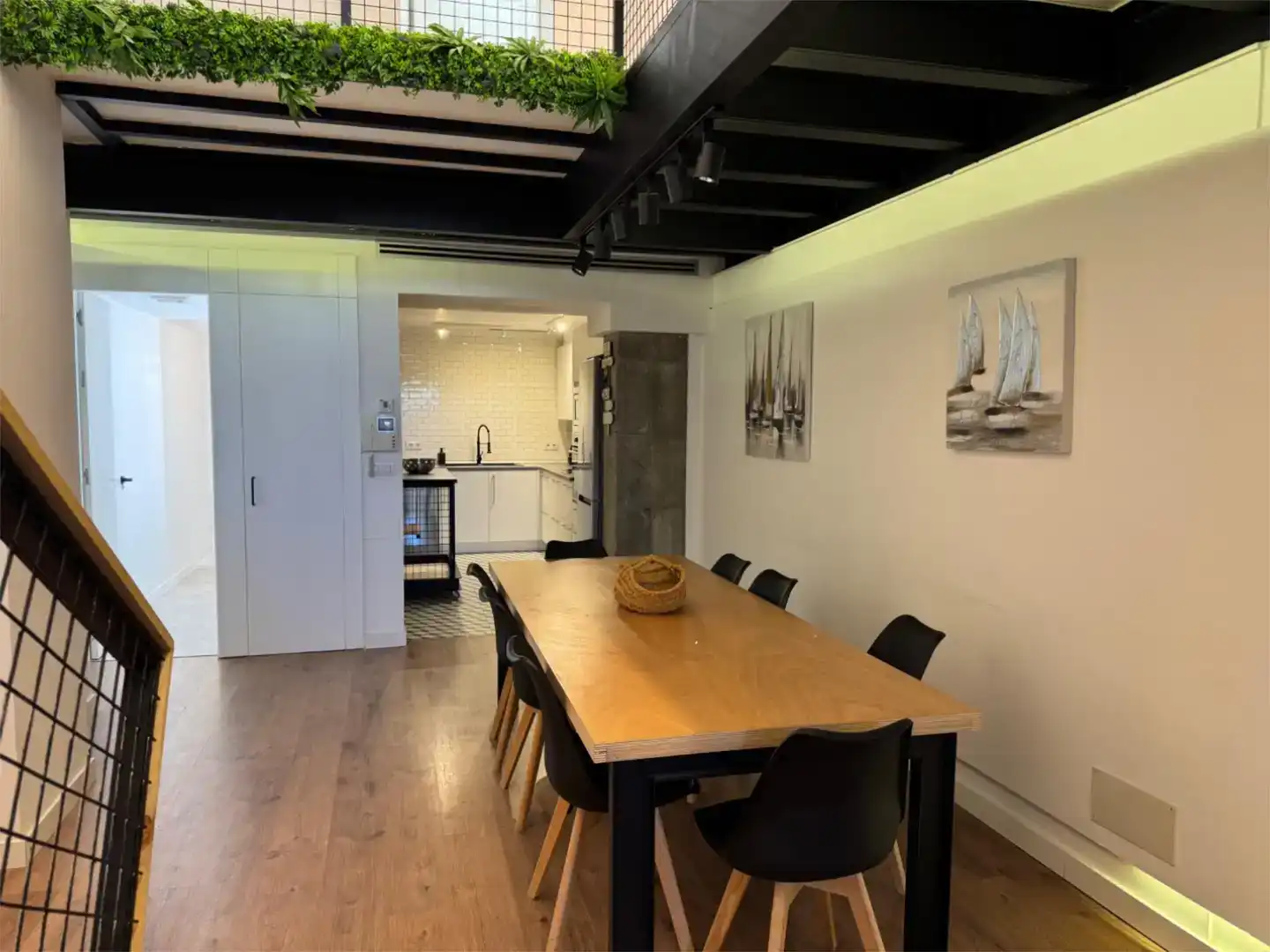 Dining room of Flat for rent in Vigo   with Parquet flooring, Storage room and Furnished