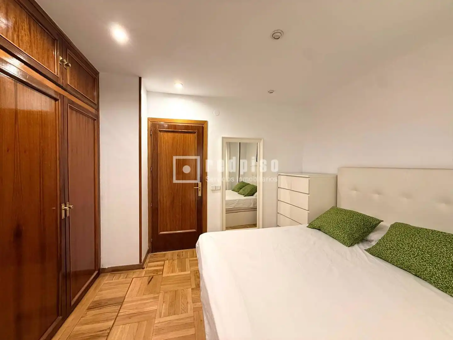 Bedroom of Flat for sale in Madrid  with Air Conditioner, Heating and Terrace