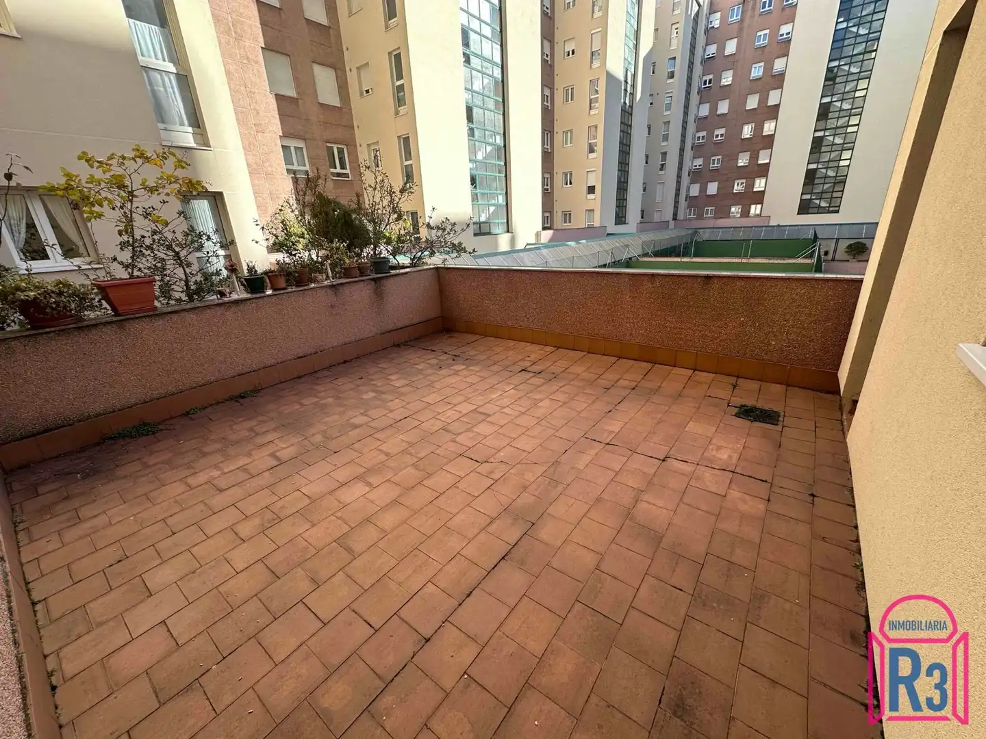 Terraza de Piso en venta en León Capital  con Calefacción, Terraza y Trastero