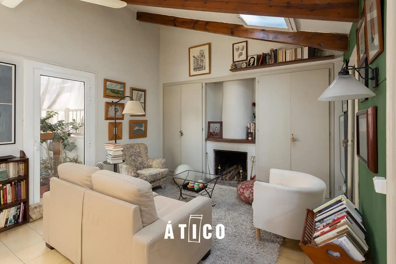 Sala d'estar de Àtic en venda en Barcelona amb Parquet, Terrassa i Traster
