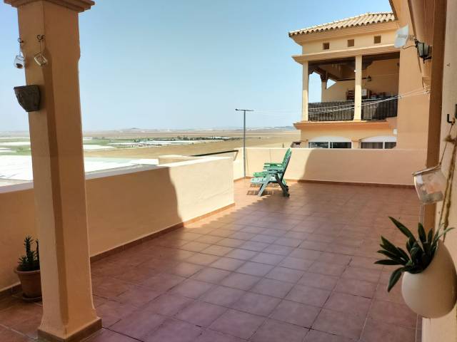 Piso en Alquiler en Calle Juan de Acurio en Martín Miguel