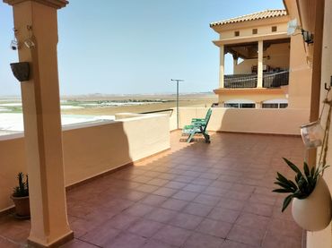 Flat with pool to rent in Calle Juan de Acurio