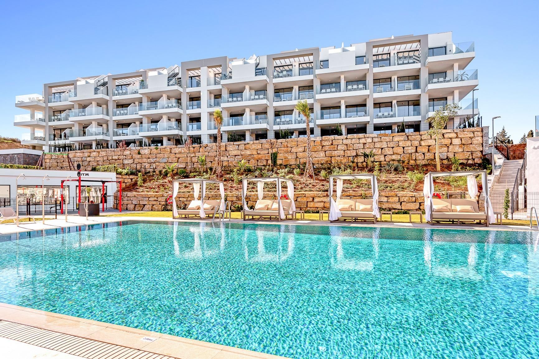Piscina de Apartament en venda en Mijas amb Aire condicionat, Calefacció i Jardí privat
