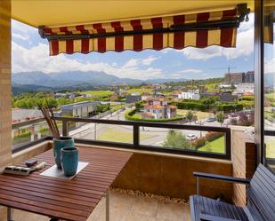 Terrassa de Pis en venda en Oviedo  amb Terrassa i Piscina