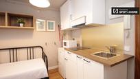 Kitchen of Flat to rent in  Barcelona Capital  with Air Conditioner, Heating and Furnished