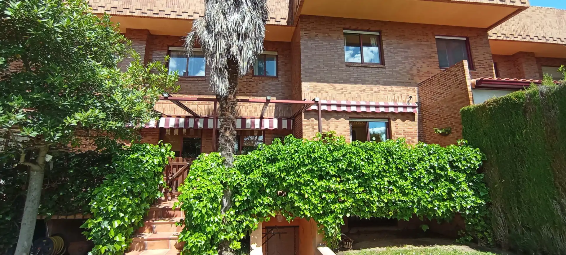 Jardín de Casa adosada en venta en Simancas con Calefacción, Jardín privado y Parquet