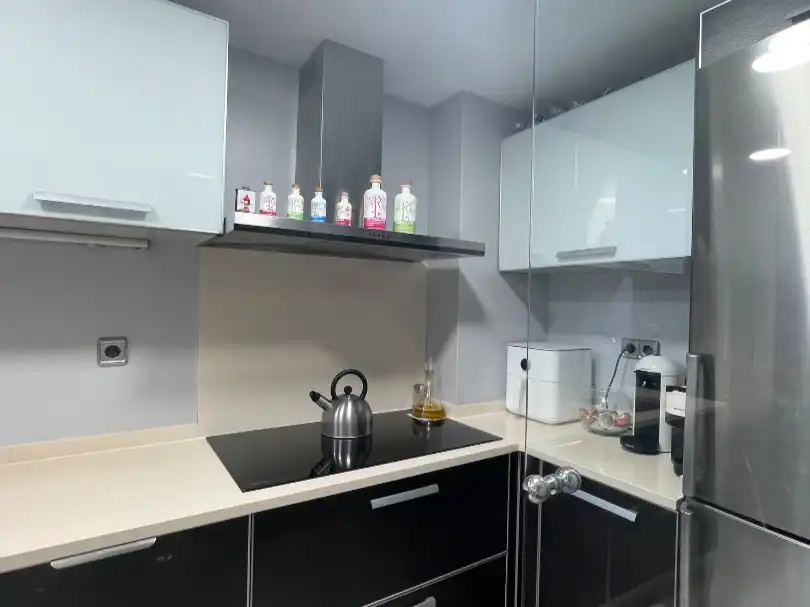 Cuina de Pis en venda en L'Hospitalet de Llobregat amb Aire condicionat
