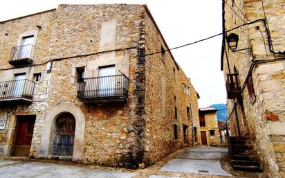 Exterior view of House or chalet for sale in La Pobla de Benifassà