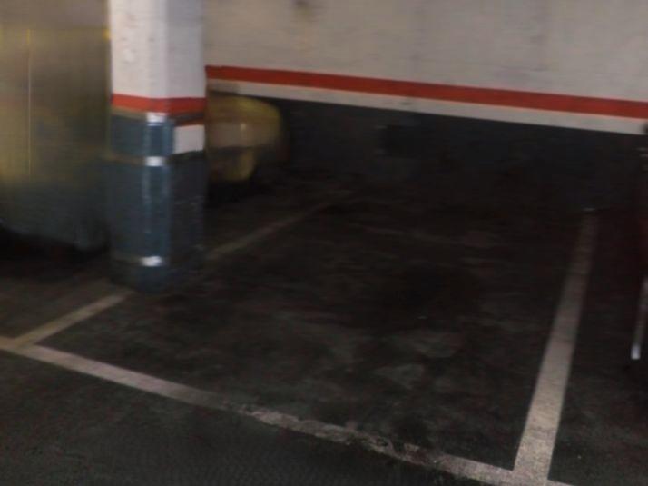 Foto 1 de Garaje de alquiler en Carrer de Francesc Alegre, 3, Can Baró, Barcelona