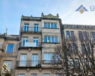 Vista exterior de Oficina de lloguer en Vigo  amb Calefacció, Moblat i Balcó