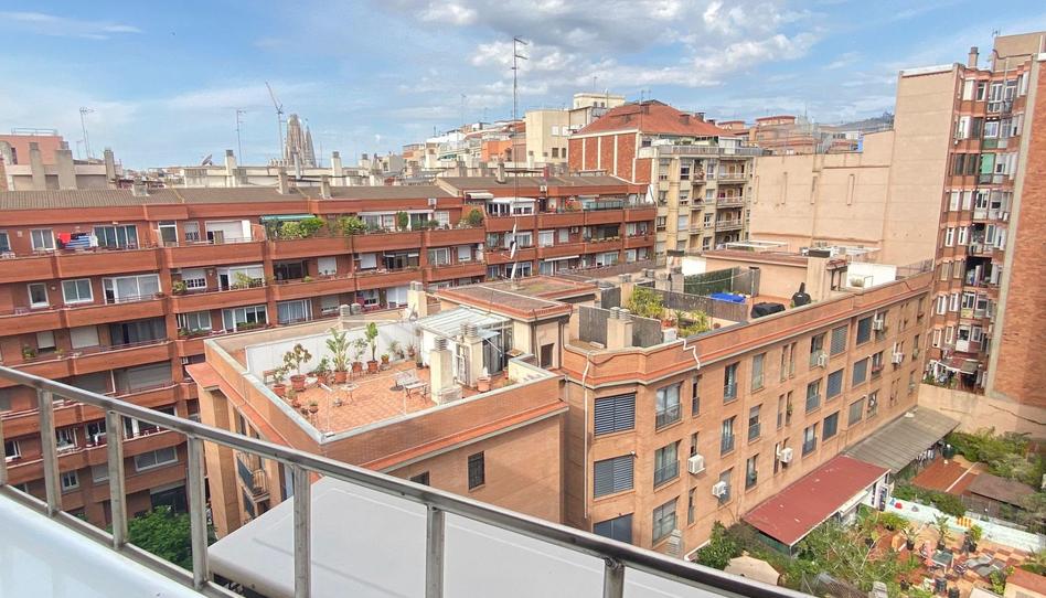 Photo 1 of Flat for sale in El Camp de l'Arpa del Clot, Barcelona