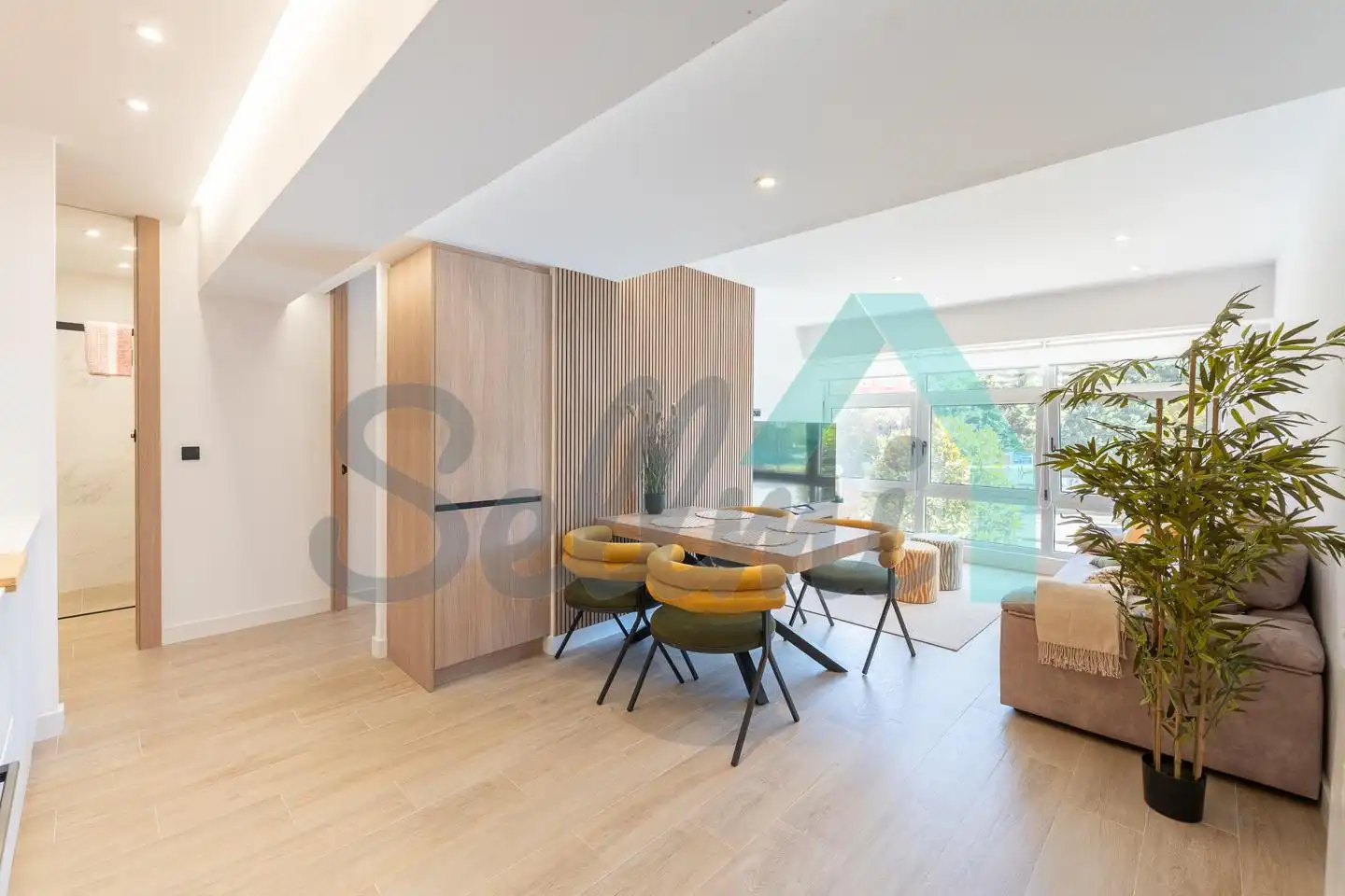 Flat for rent in Calle Real Oviedo, Masip