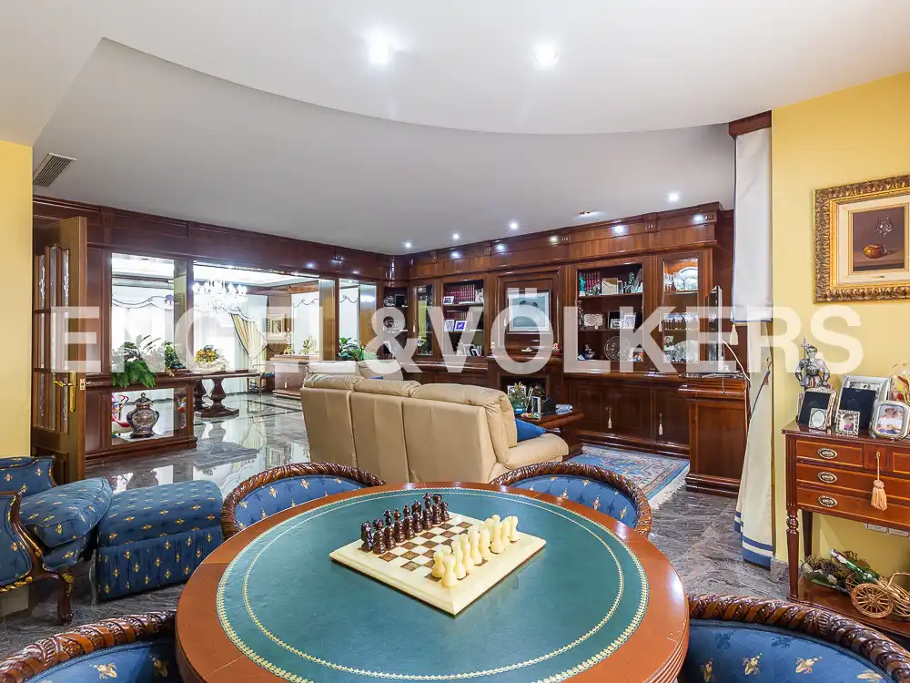 Sala d'estar de Casa o xalet en venda en Aldaia amb Aire condicionat, Calefacció i Jardí privat
