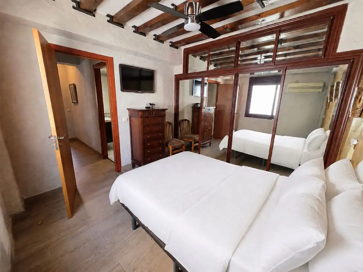 Habitación de Piso en venta en Sevilla con Aire acondicionado, Calefacción y Terraza