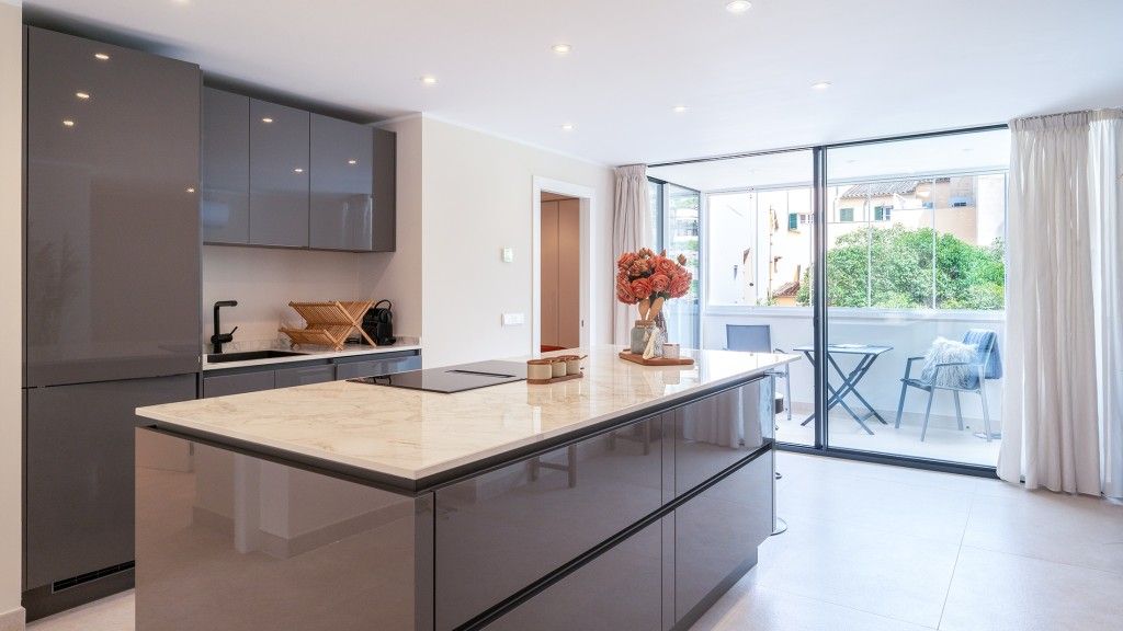 Kitchen of Apartment for sale in  Palma de Mallorca  with Air Conditioner, Heating and Terrace