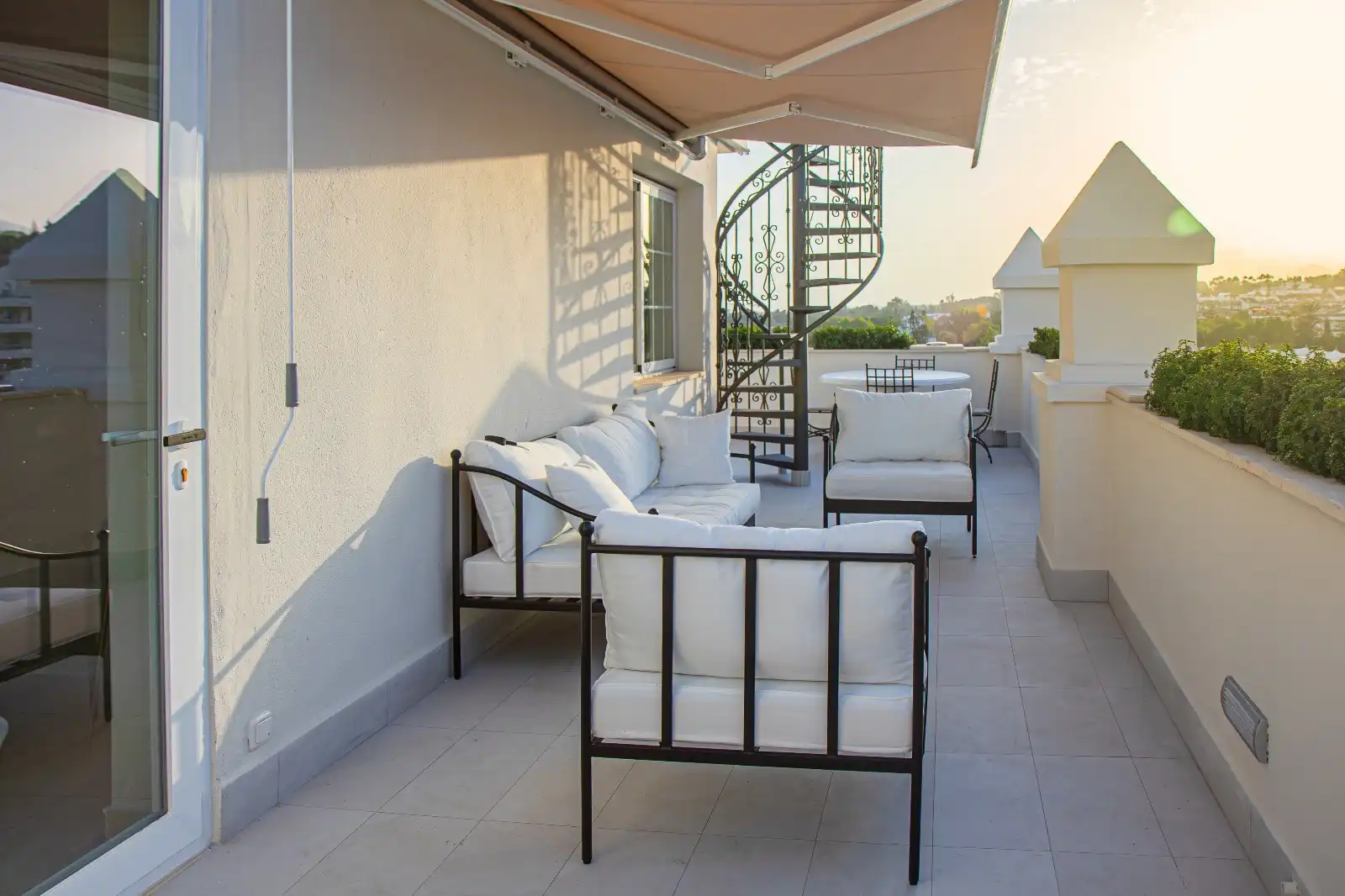 Terrassa de Àtic de lloguer en Marbella amb Terrassa, Moblat i Jacuzzi