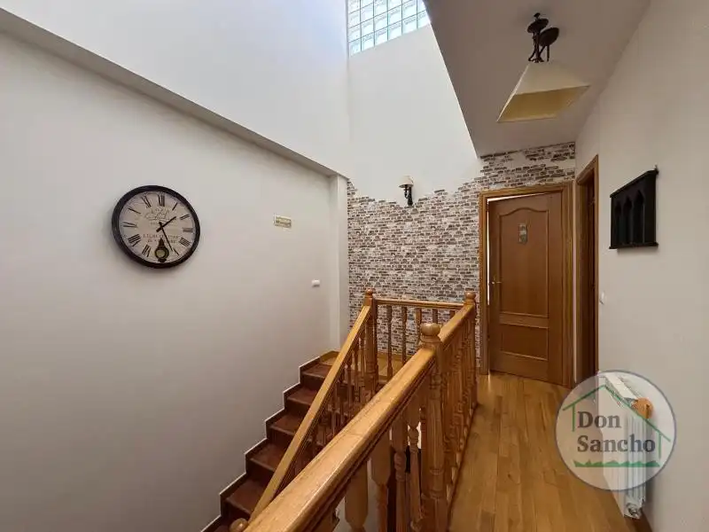 Casa adosada en venta en Cabezón de Pisuerga con Calefacción, Jardín privado y Terraza