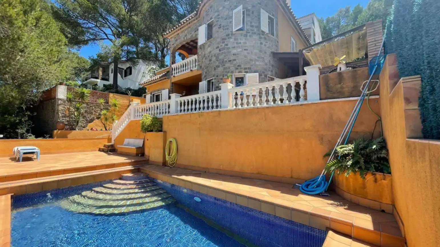Vista exterior de Casa o chalet en venta en Begur con Aire acondicionado, Calefacción y Jardín privado