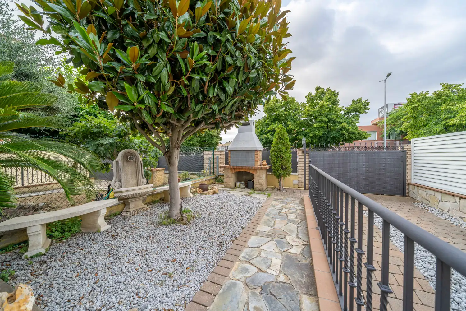 Jardí de Casa o xalet en venda en Pineda de Mar amb Aire condicionat, Calefacció i Jardí privat