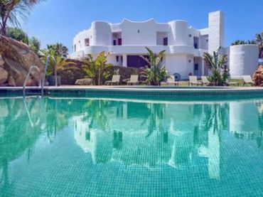 Mixed residential for sale in Roche