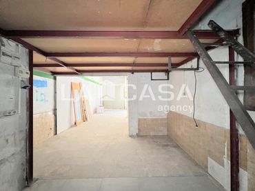 Local comercial en venda a Artigues - Llefià