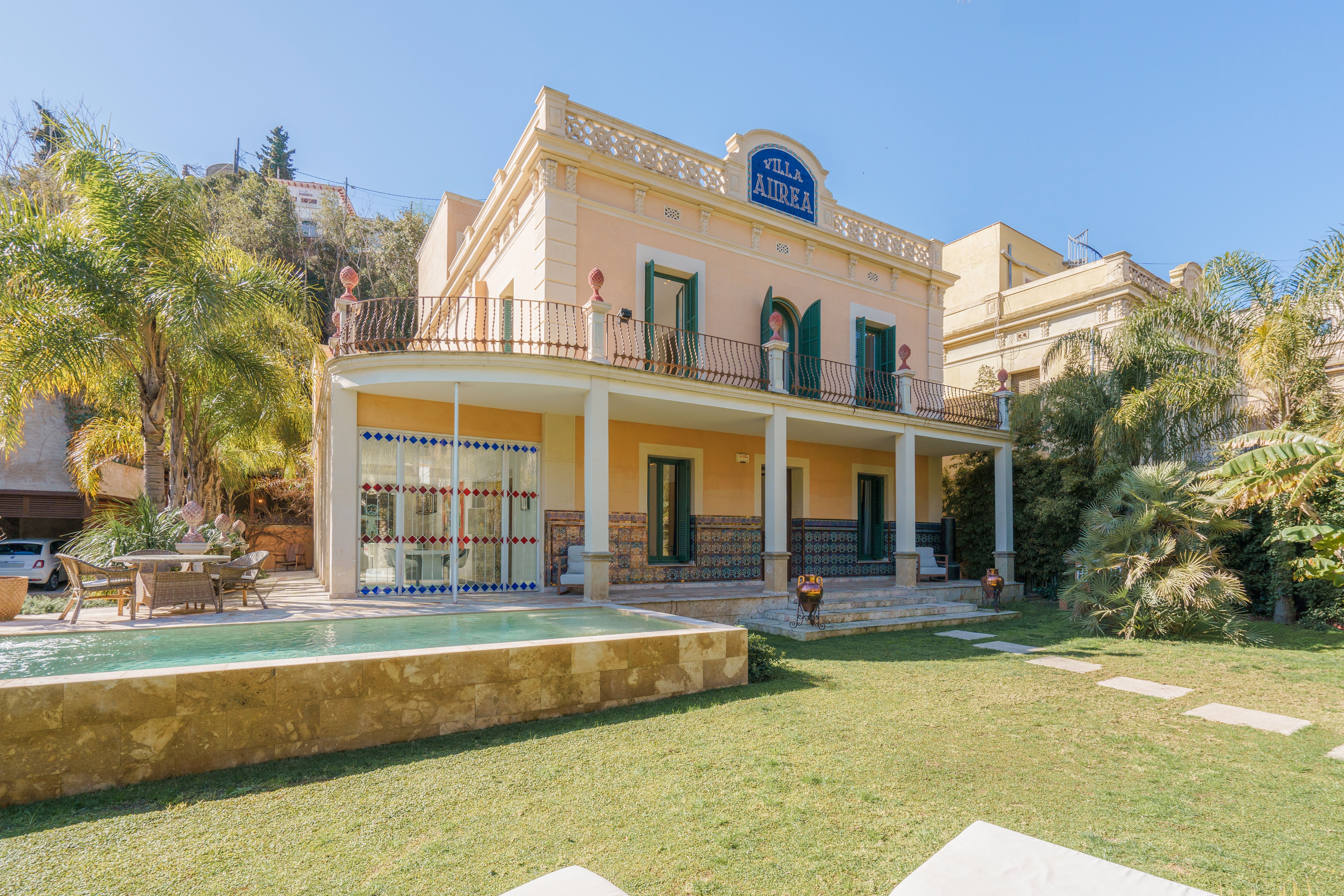 Vista exterior de Casa o xalet en venda en  Barcelona Capital amb Terrassa