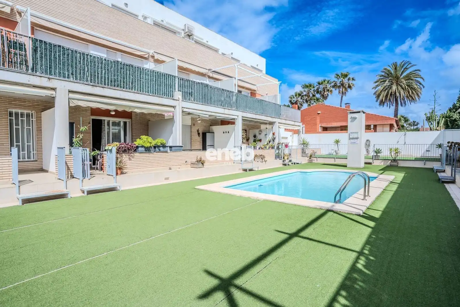 Duplex avec piscine à vendre à Solaes