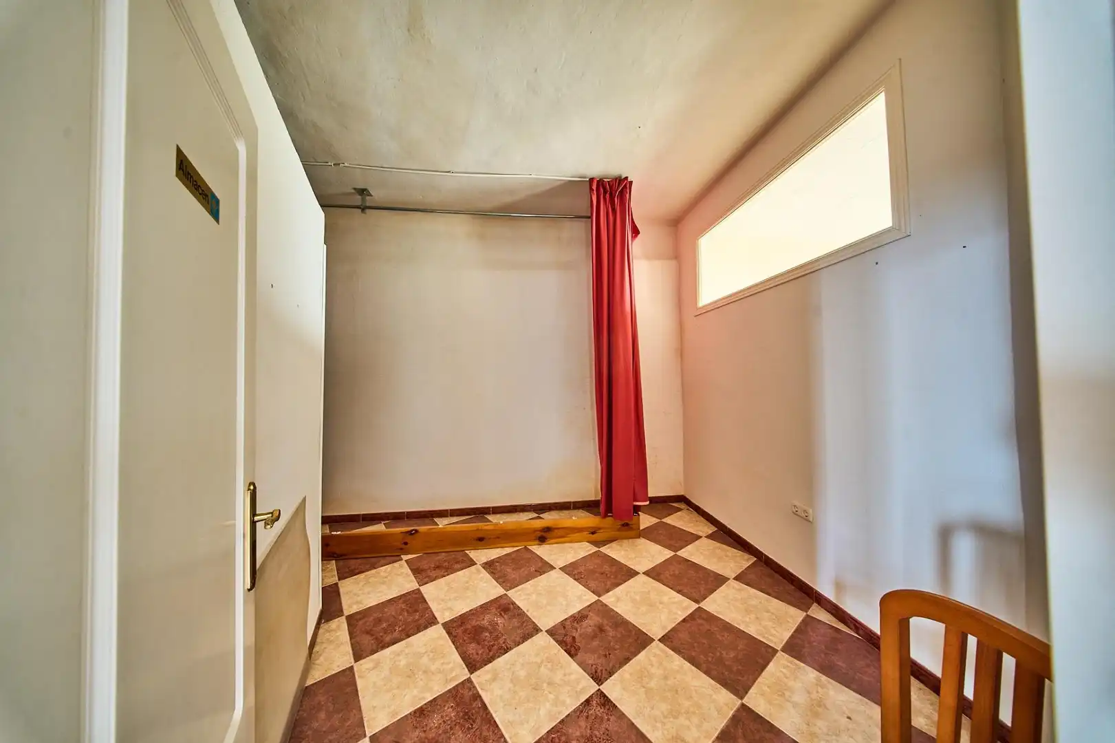Local en venta en Baza