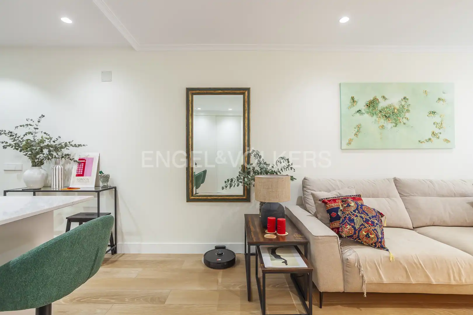 Flat for rent in Madrid  with Air Conditioner, Heating and Furnished