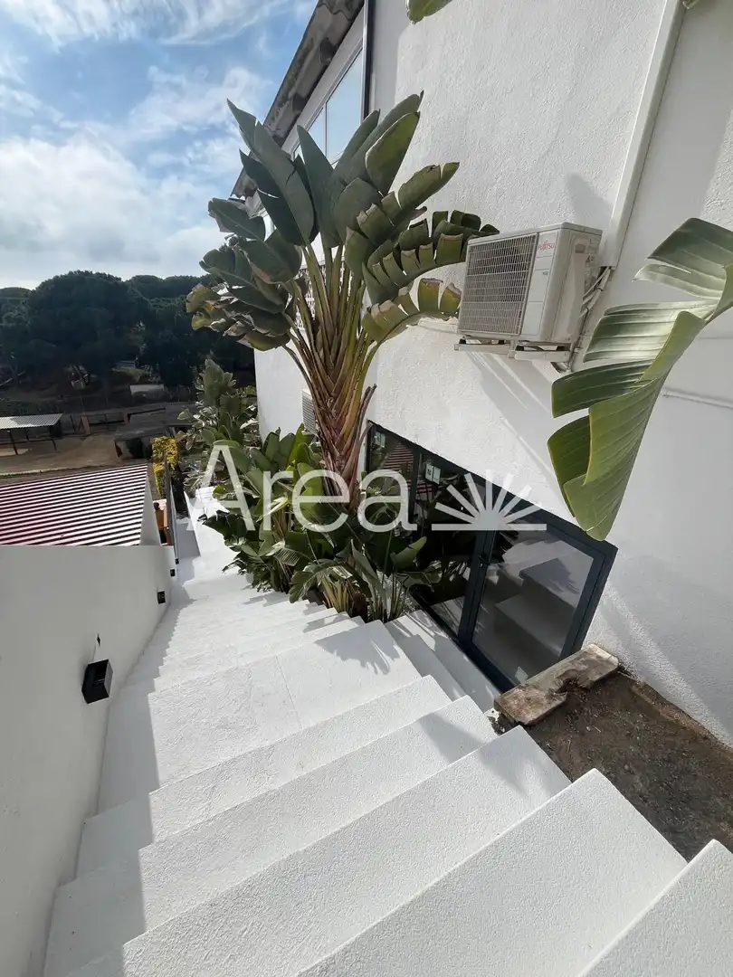 Villa avec piscine à vendre à Avenida CATALUNYA 111, imagen 5